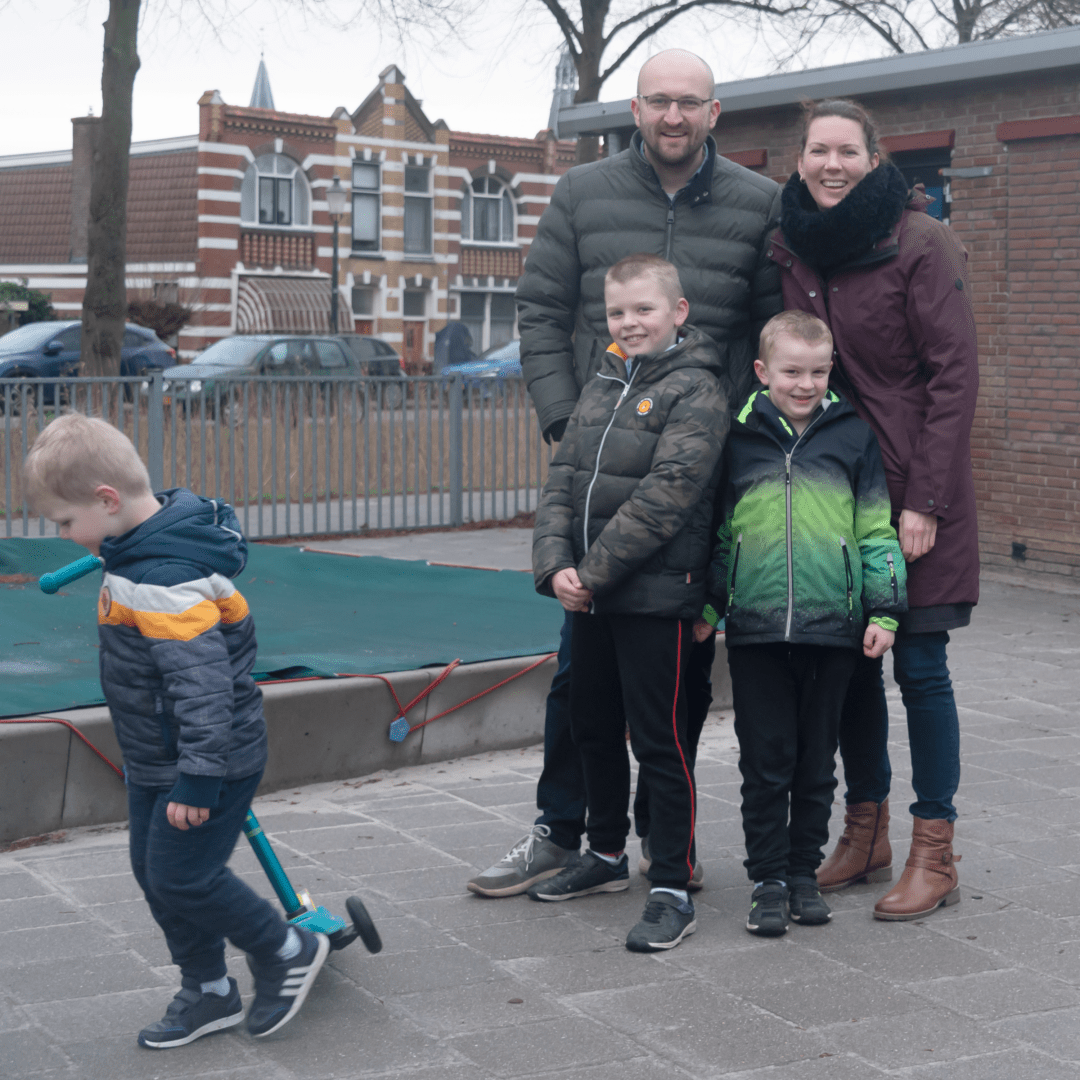 Je blijft er tegen aan lopen